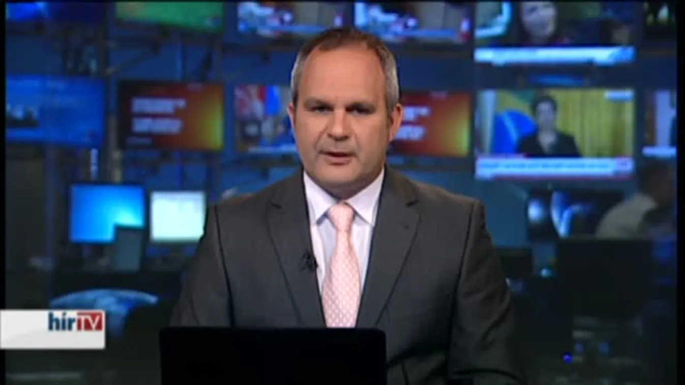 Márta visszavonul, L. Simon veheti át a Zsolnay-örökséget