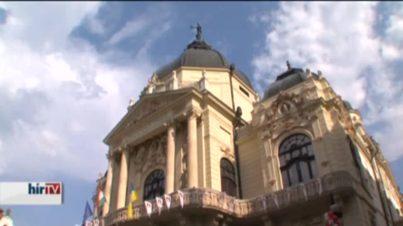 Túl a félidőn a POSZT