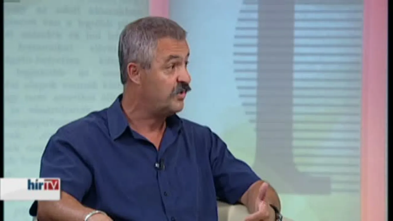 Lapzárta – A lakosság szedi a bevándorlók szemetét