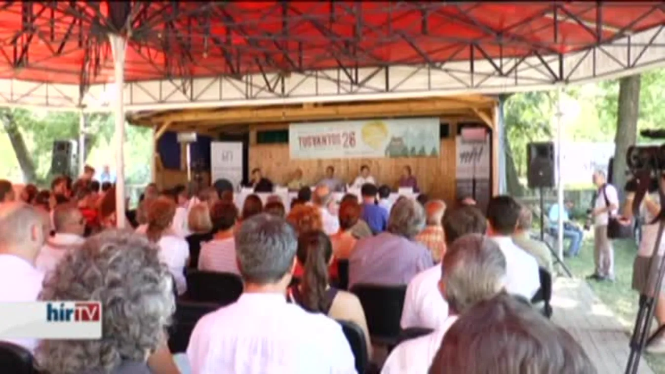 Autóhitelek forintosítása: megkéset lépés vagy kétszínű politika