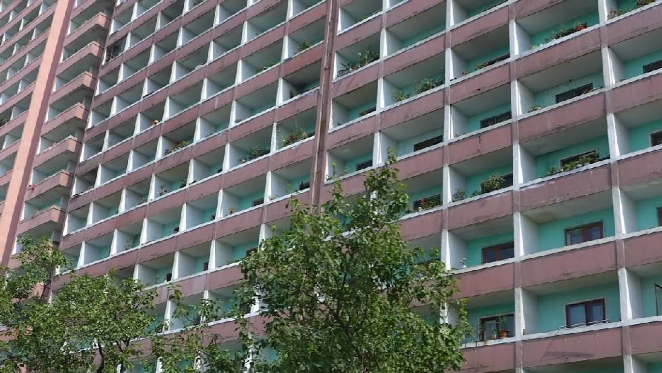 Nem nyitnak ajtót a szolnoki lakótelepeken – Kiss Gabriella