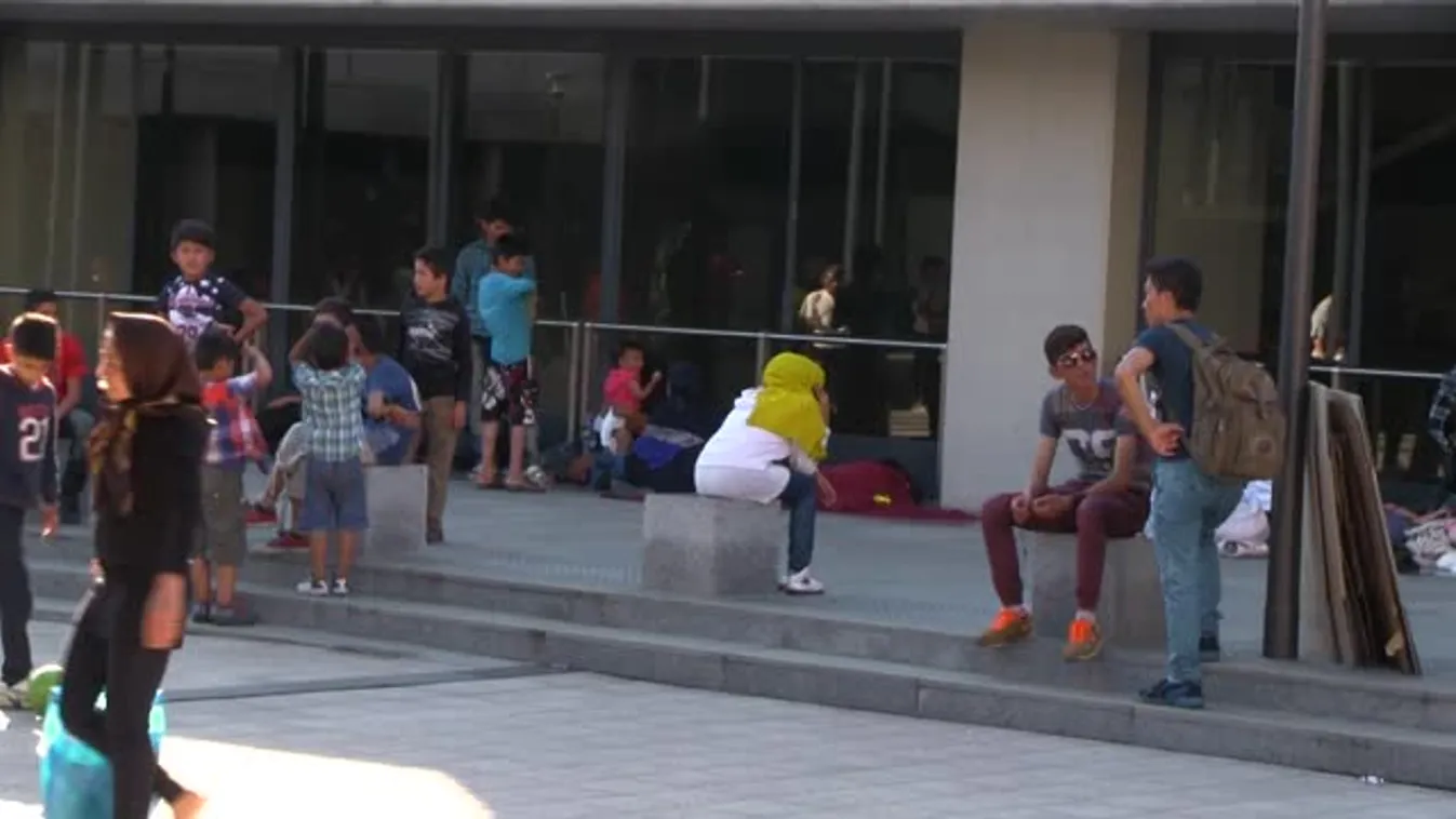 Migránsok: Nem azért jöttünk idáig, hogy visszamenjünk