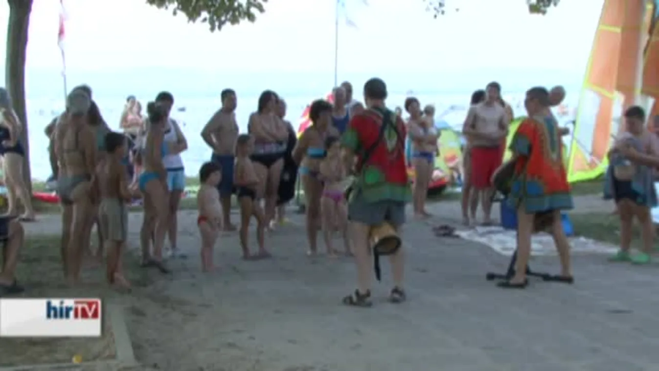 Több mint 1500-an alkották idén a Balaton Szívét Zamárdiban