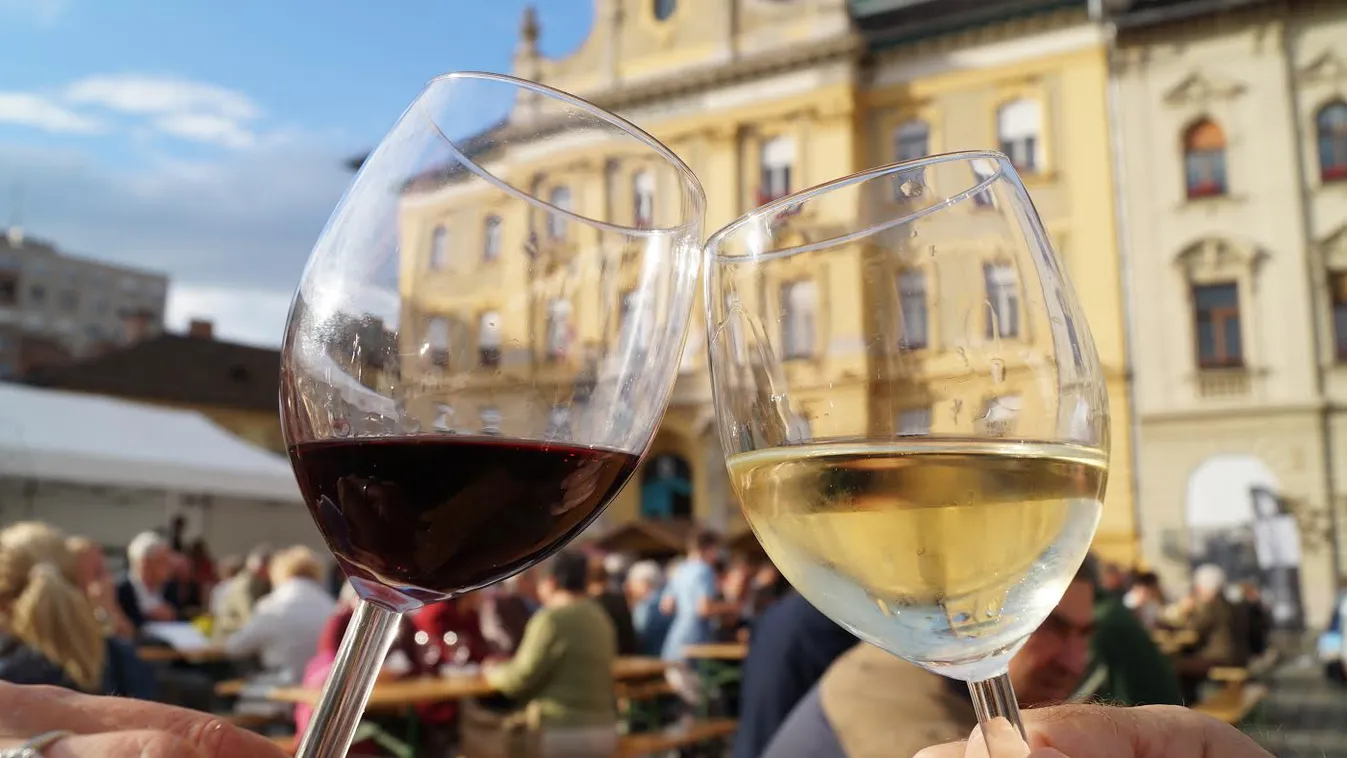 Borok és ritmusok az óbudai Fő téren