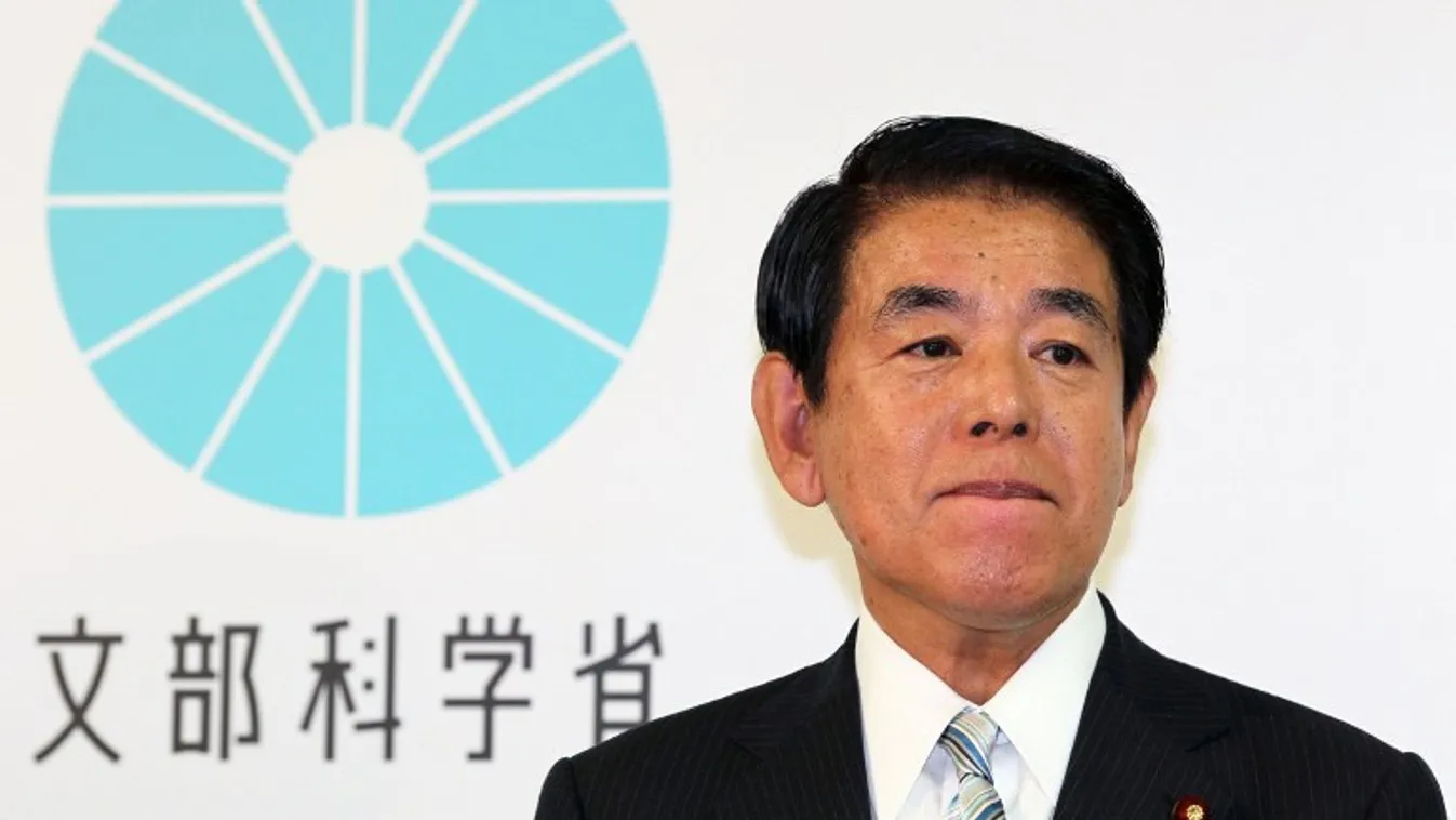 Belebukott a sportminiszter a stadionépítésbe