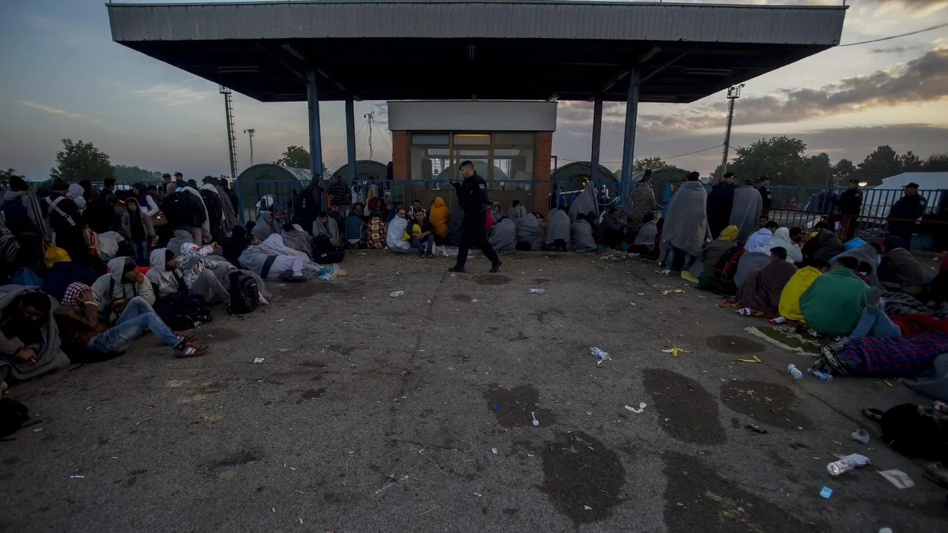 Továbbra is nehezen birkóznak meg a menekülthullámmal