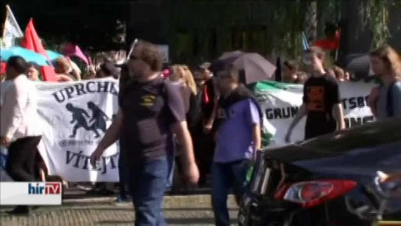 Hírvilág – Nem bevándorlási, hanem politikai válság van
