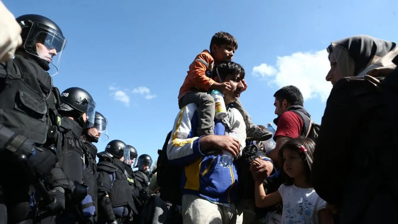 Felszámolták az ideiglenes menekülttábort