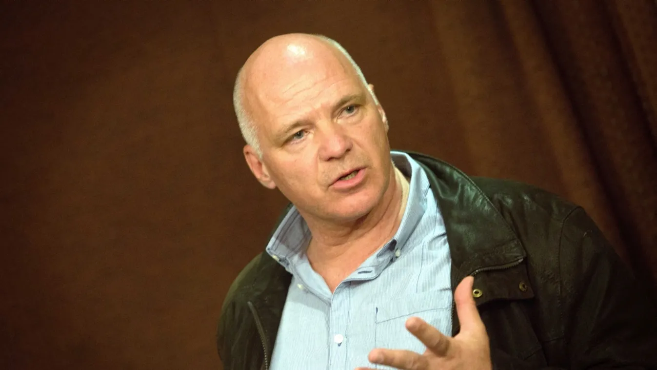 Alinda vendége Péterfy Gergely