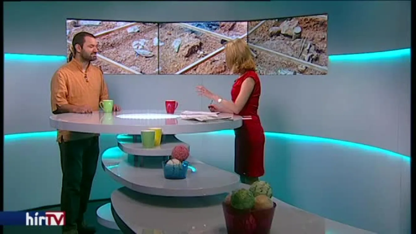 Reggeli járat – Útépítés kontra templomrom