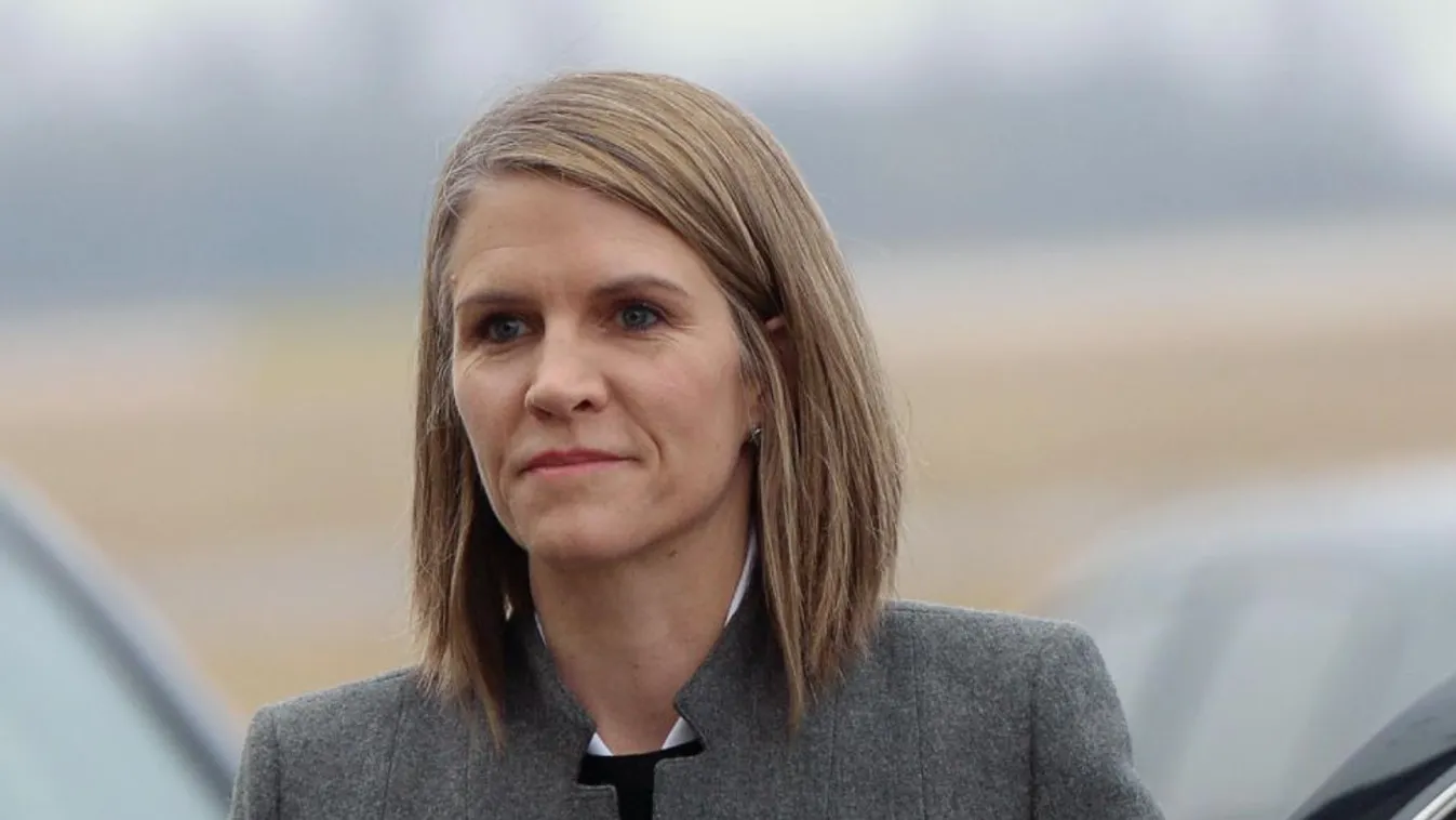 Colleen Bell keményen bírált