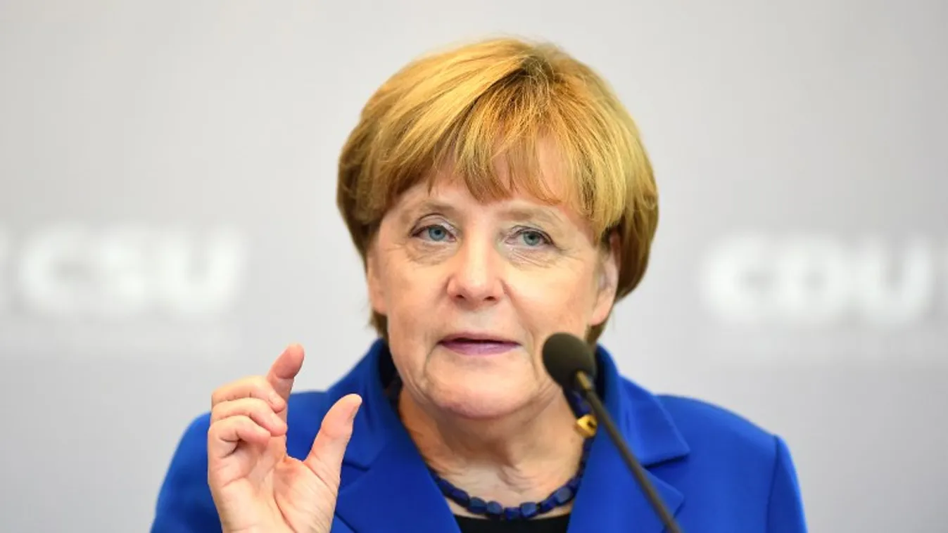 Akasztófával tüntettek Merkel ellen