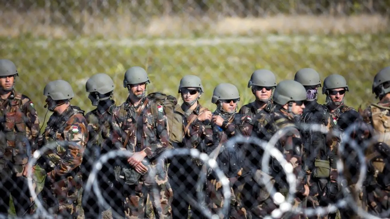 Érkeznek a cseh katonák