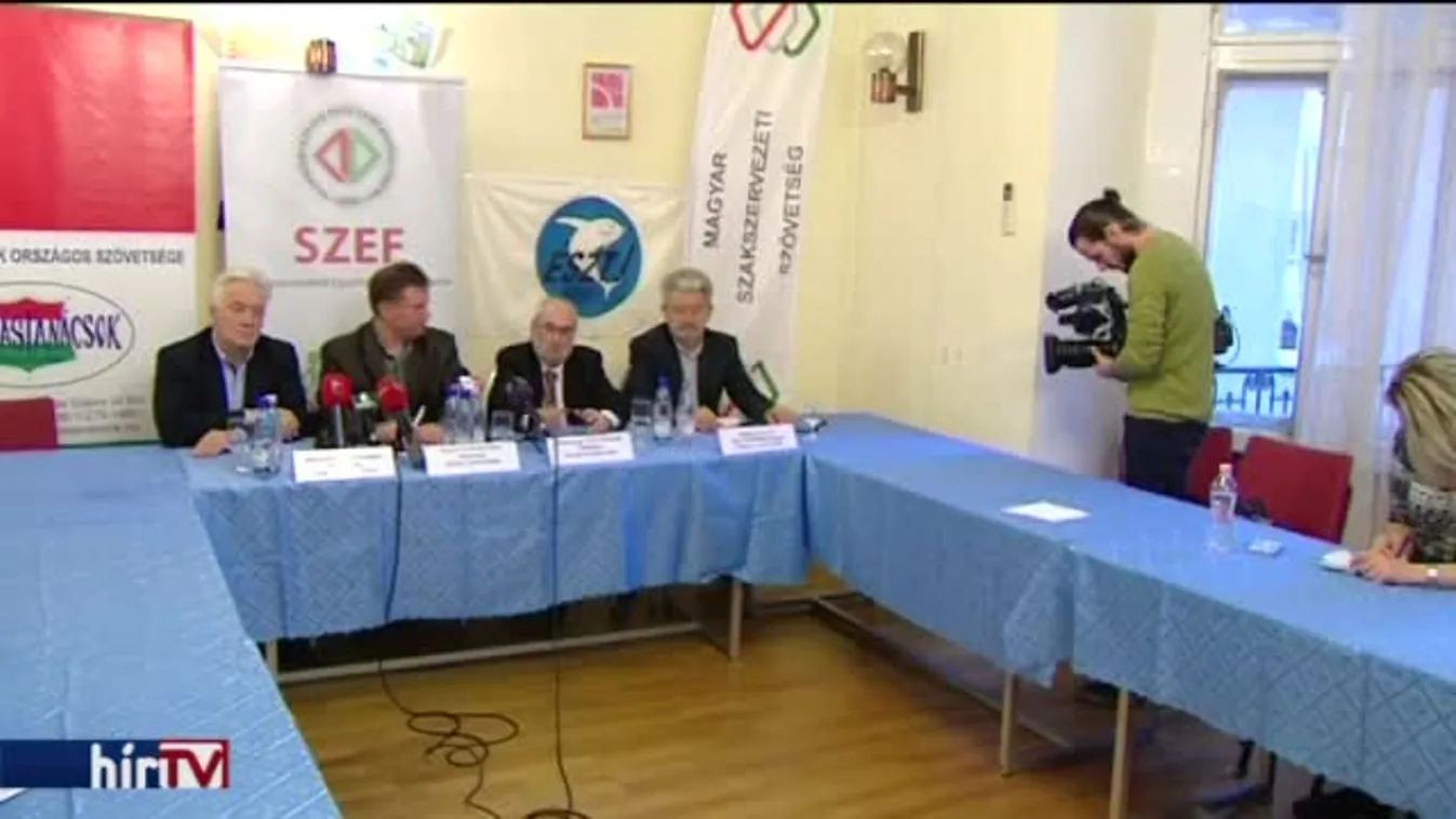 114 500 forintos minimálbérre tettek javaslatot