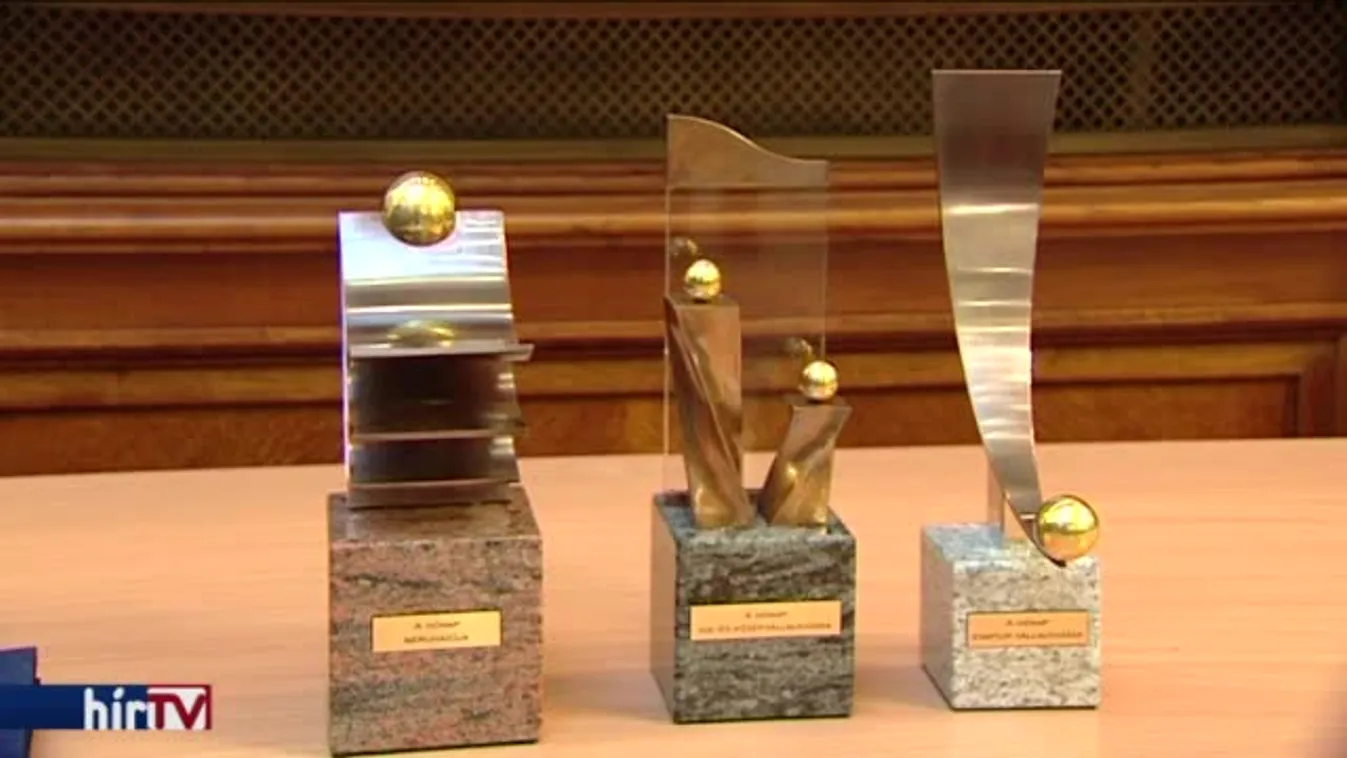 Sikeres magyar vállalkozásokat díjazott Varga Mihály