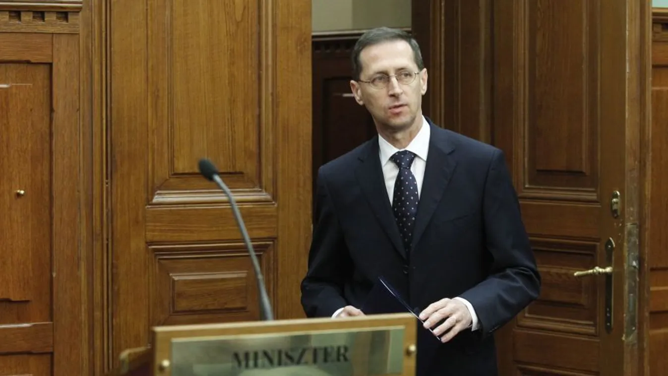 Varga: Több rendőr van az utcán