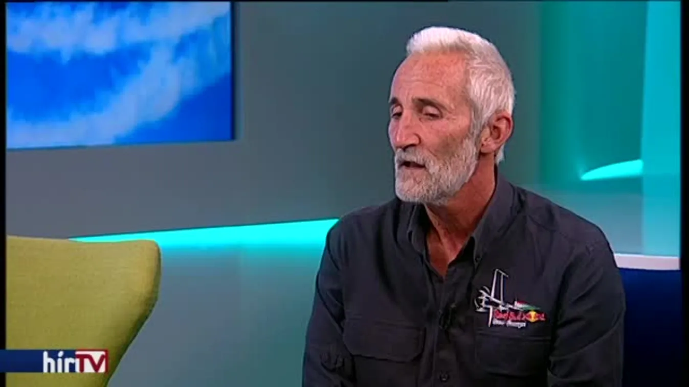 Reggeli járat – Búcsúzik a világbajnok műrepülő-pilóta