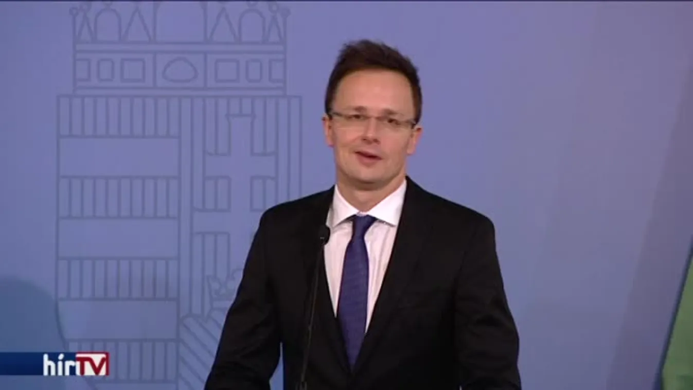 Szijjártó: Nem adjuk fel Paks II.-t