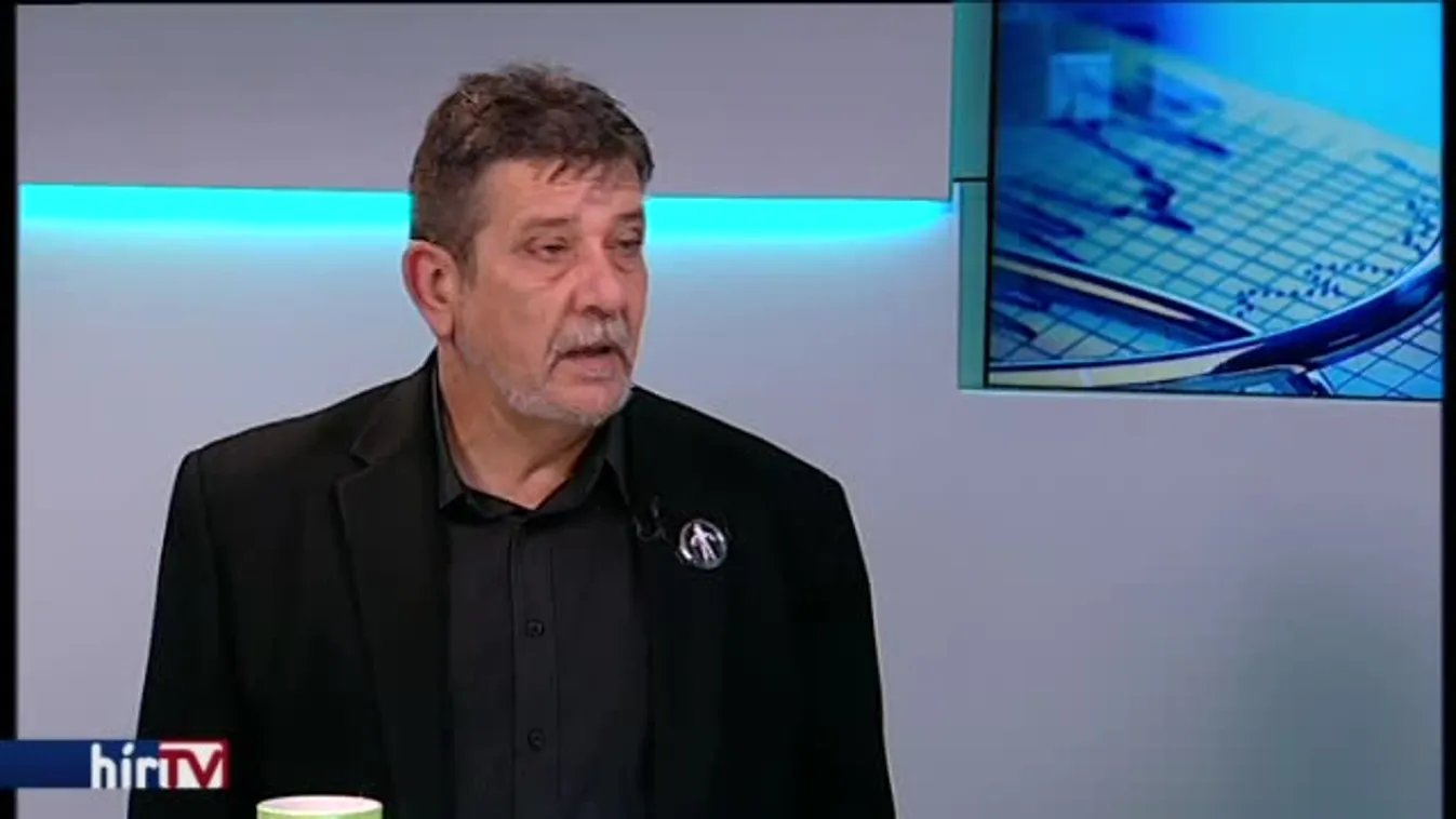 Reggeli járat – Radikális civil szervezetet alakítottak Sándor Mária és követői