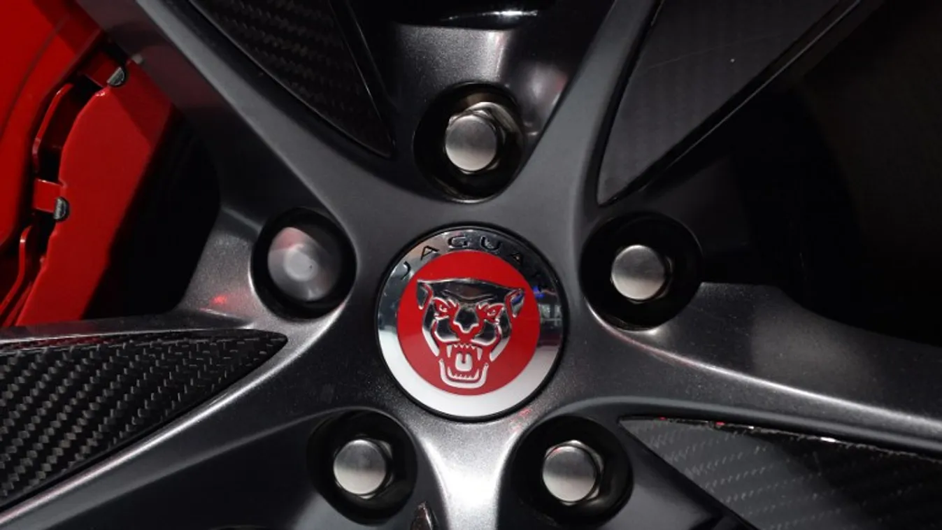 Jaguar- és Land Rover-szalon – Garázs