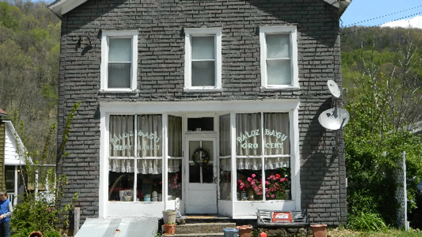 Burdosház Amerikából – Vetítő