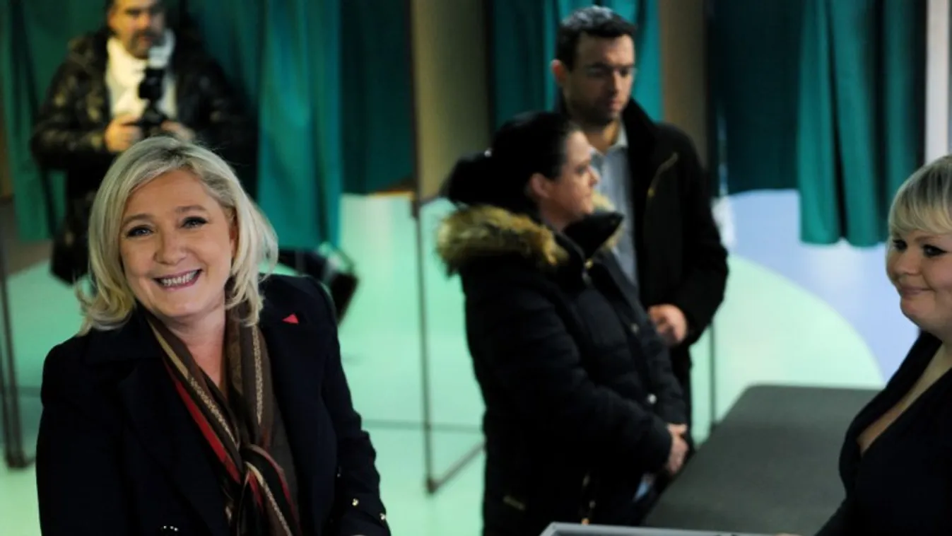 Összezártak Le Penékkel szemben