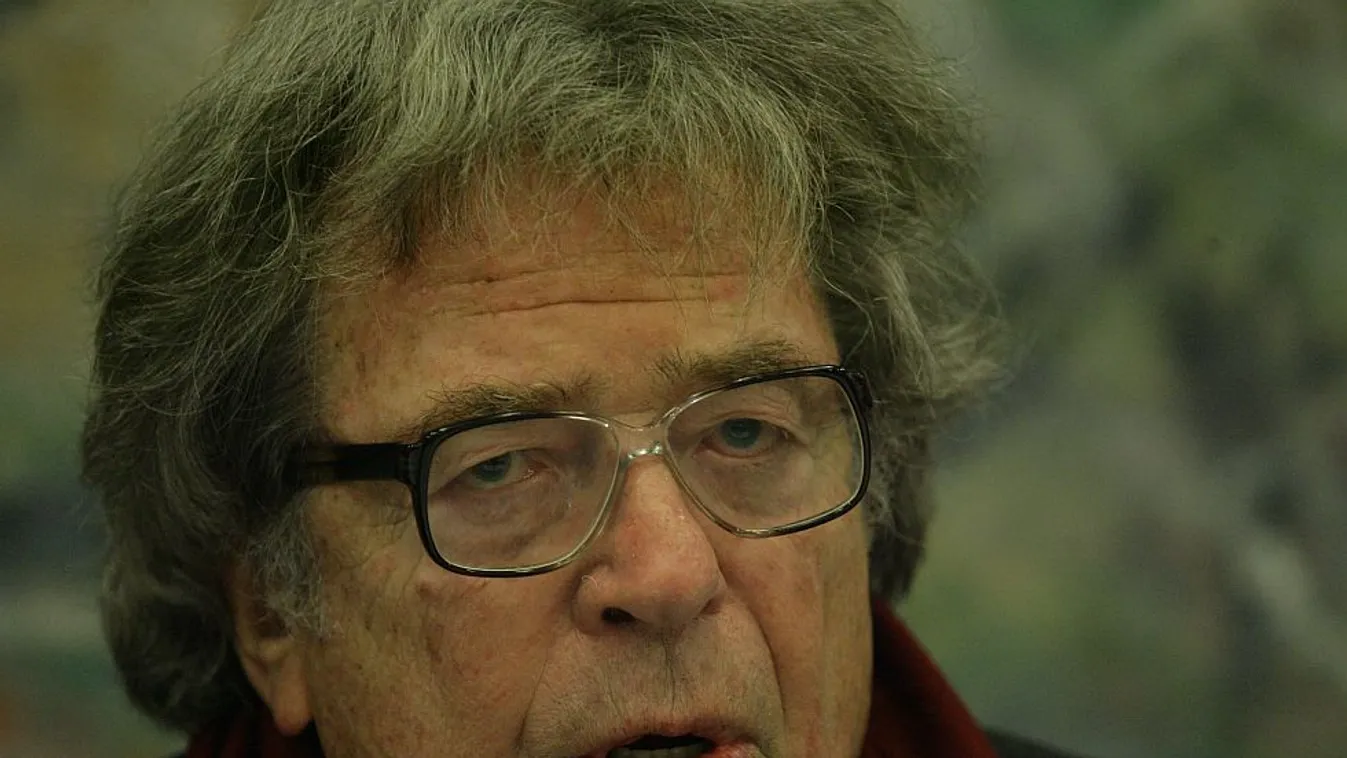 Konrád: Orbánnak igaza volt, Merkel tévedett