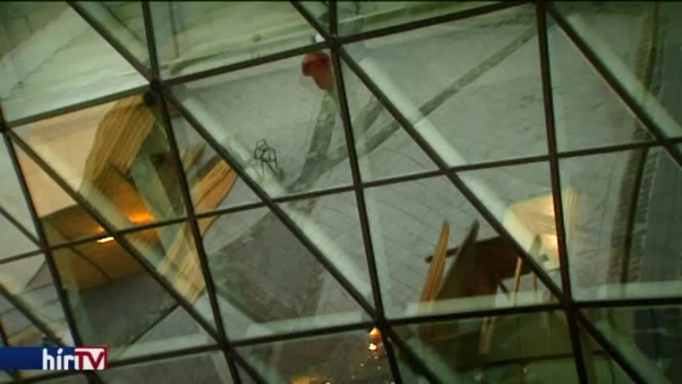 Látótér – A kultúrharc gyepszőnyegbombázással kezdődik