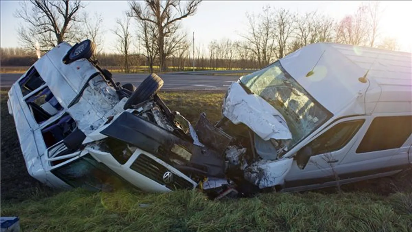 Összetörték egymást, több sérült