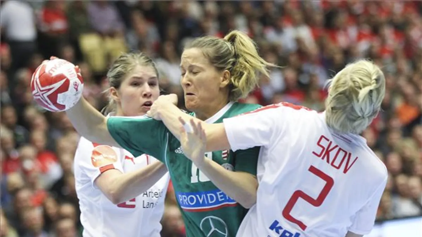 Magukra találtak a kézis lányok