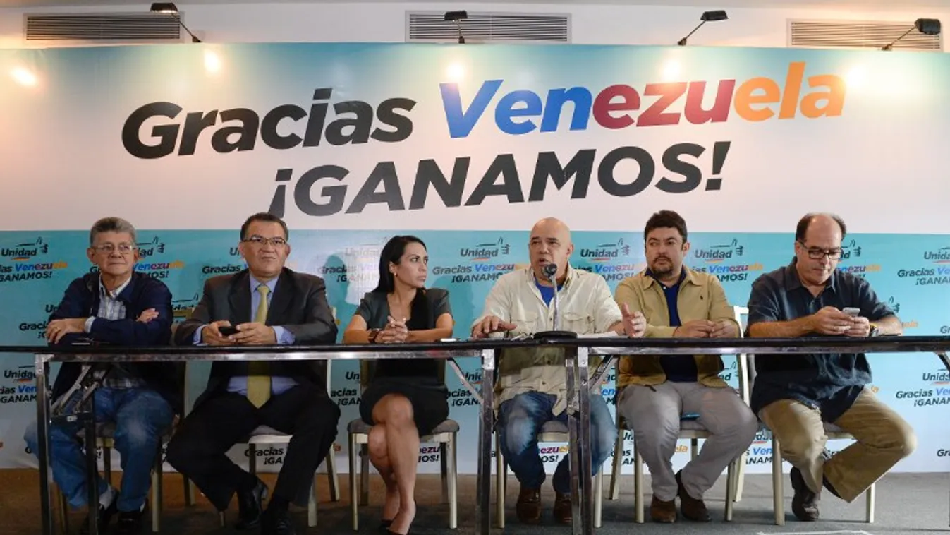 Kétharmados többséget szerzett az ellenzék