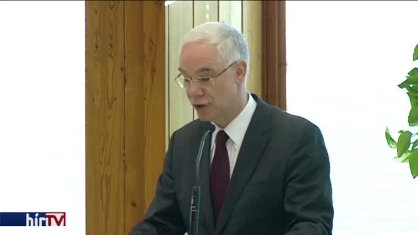 Perner Ferenc professzornak ítélték az idei Hőgyes Endre-emlékérmet