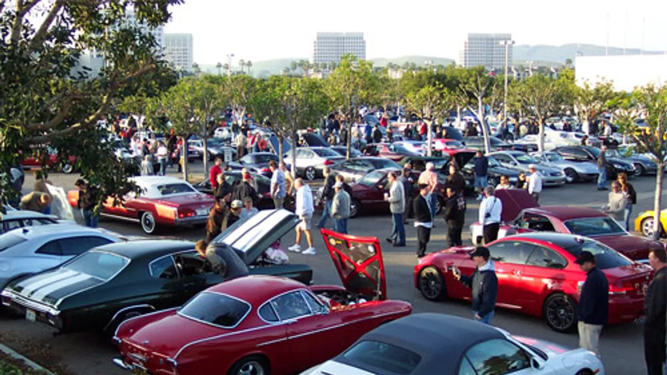 Cars&Coffee – Garázs