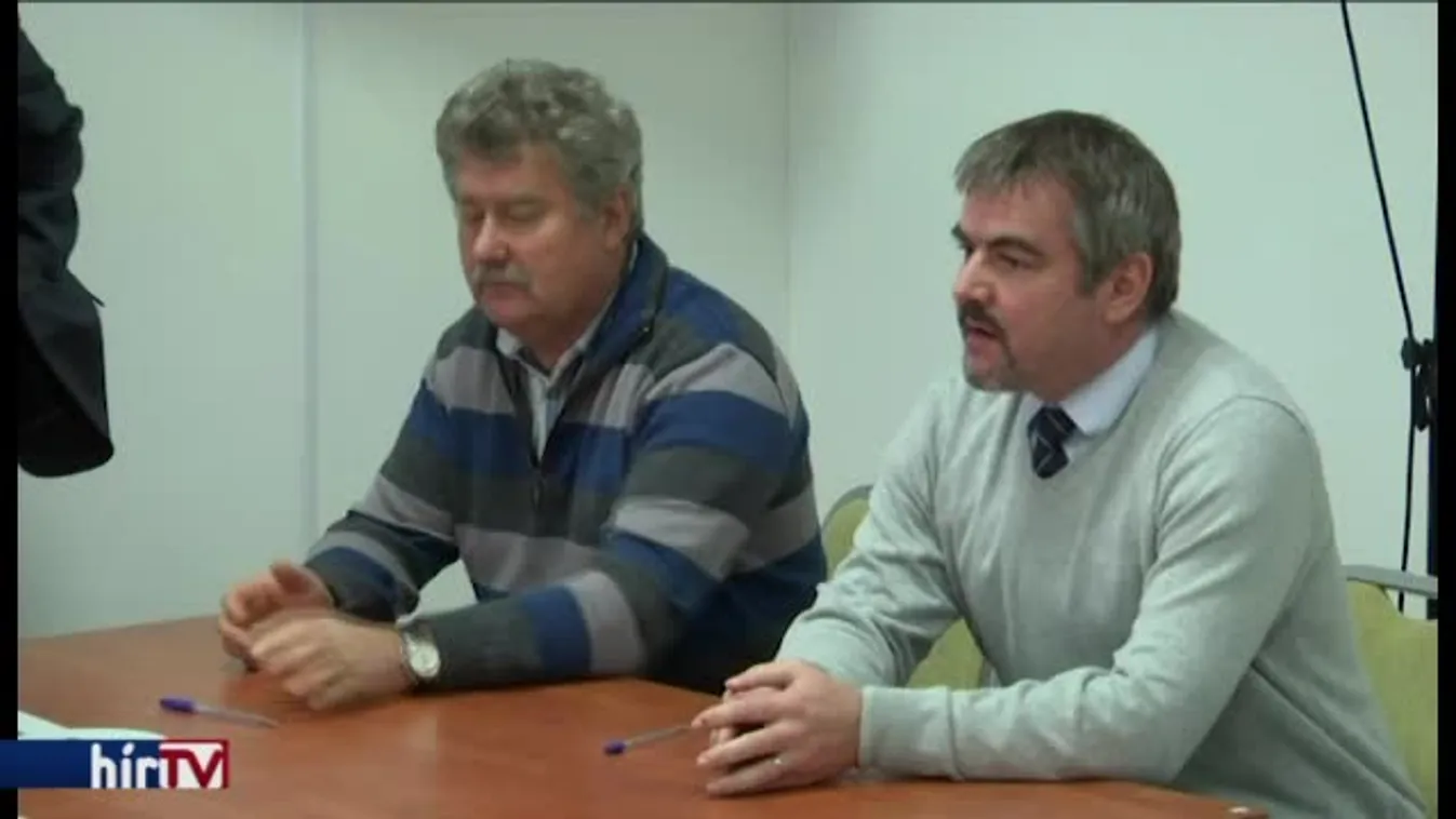 Együtt tiltakozott az ellenzék Mezőhegyes szétverése ellen