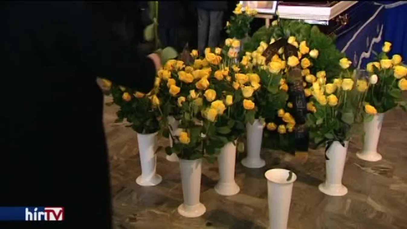 Végső nyugalomra helyezték Juhász Ferencet