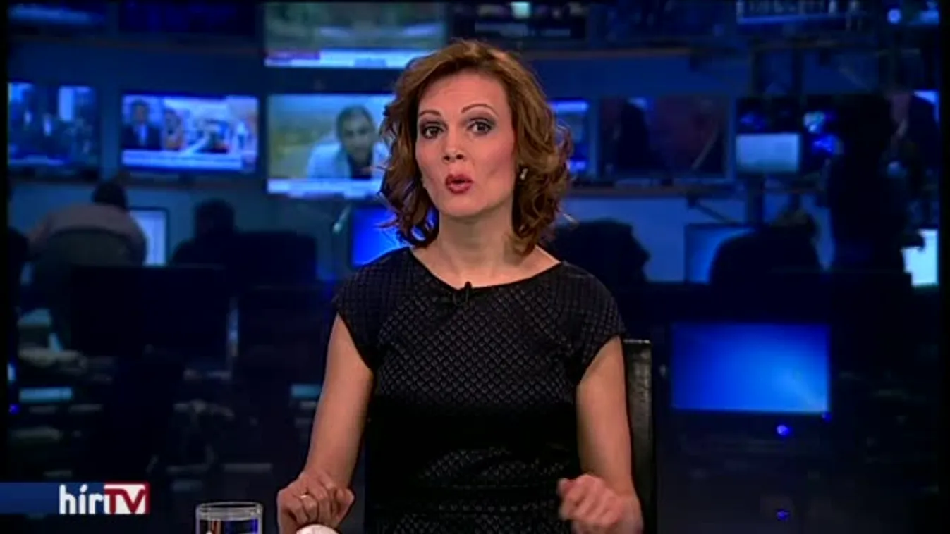 Továbbra is keresik a sárlavina túlélőit