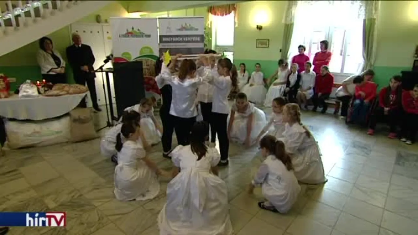 Karácsonyi műsor a nagydobronyi Református Gyermekotthonban