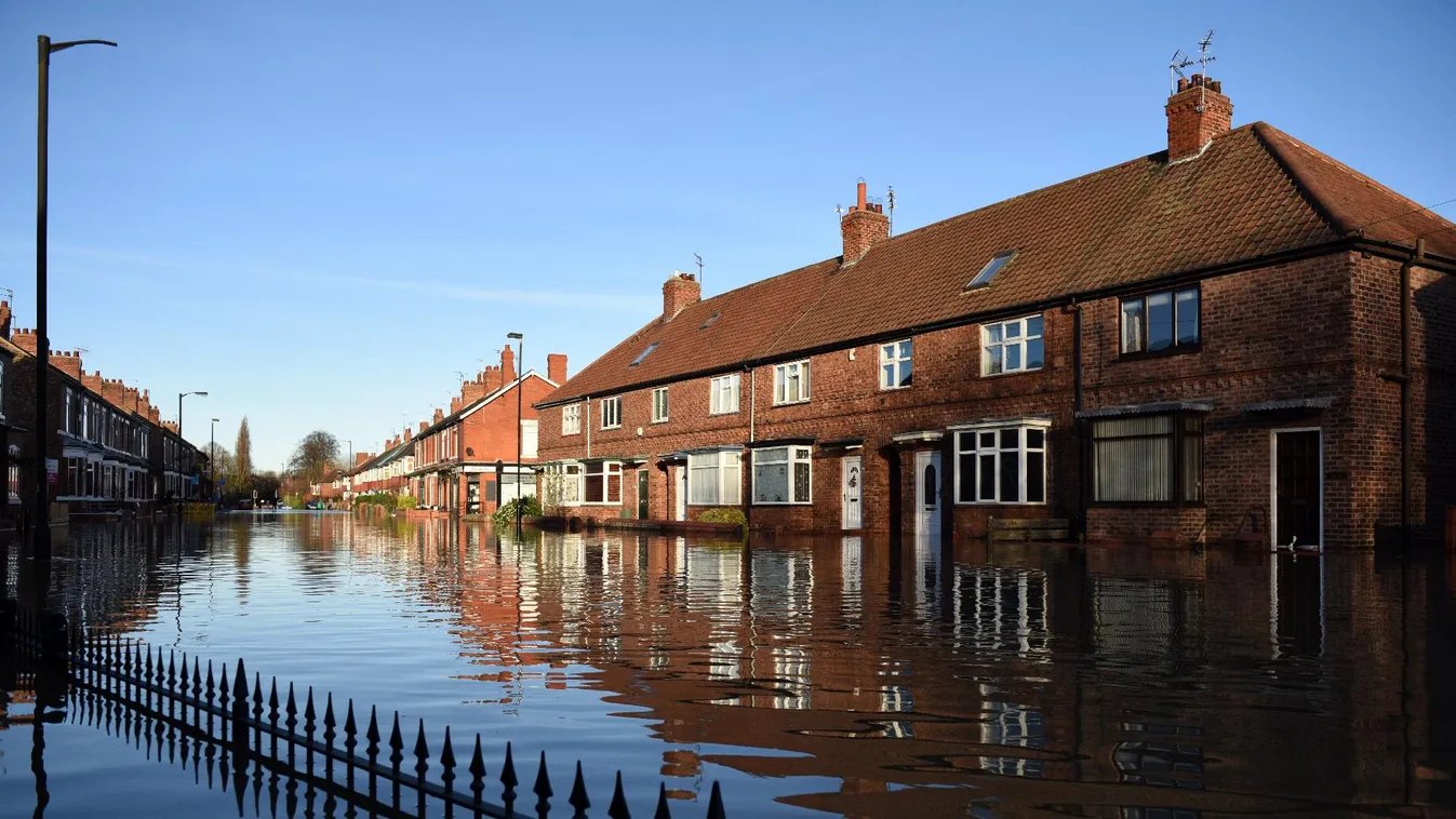 Nagyvárosokat öntött el az áradás