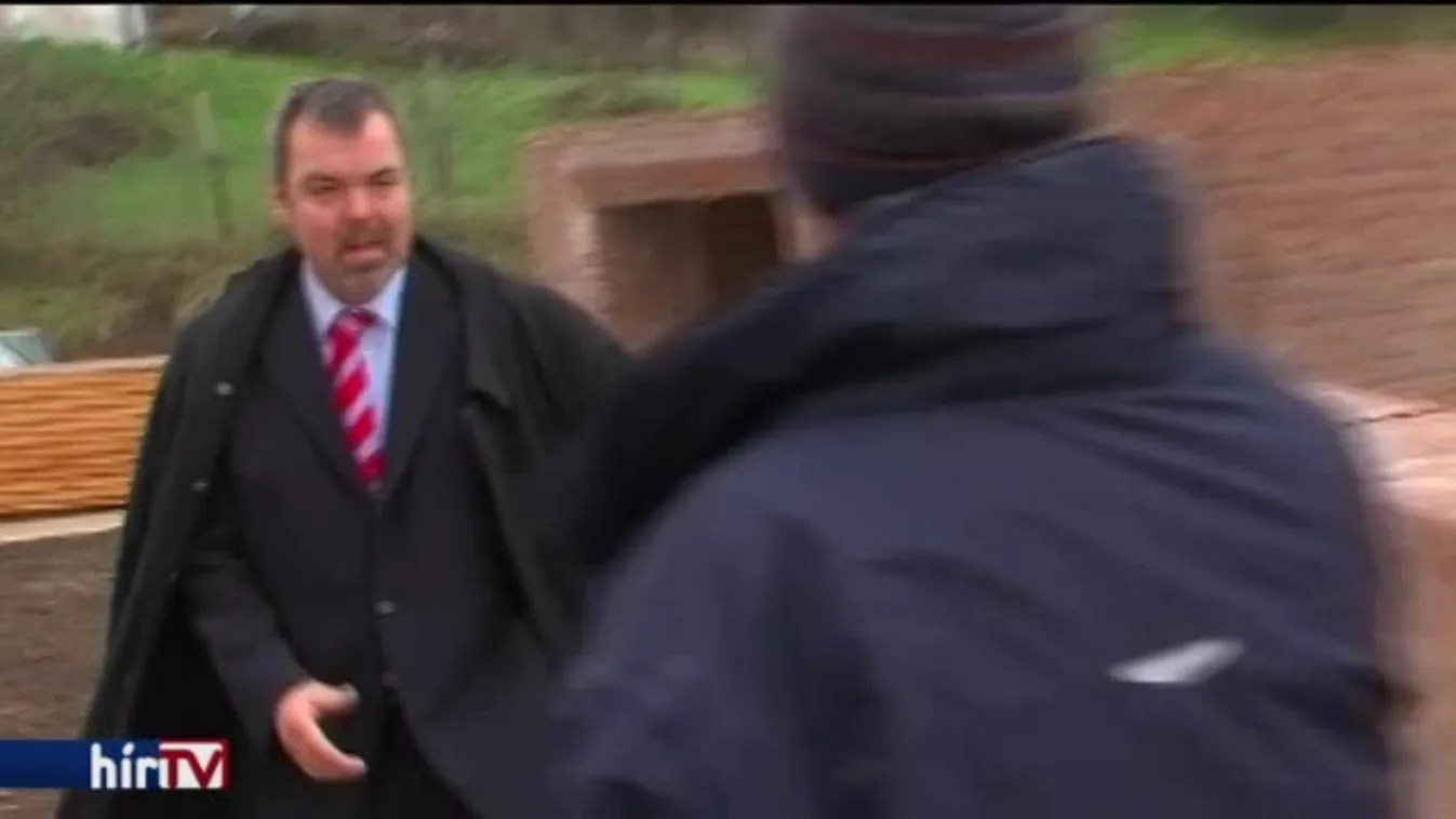 L. Simon a felelős a költözésért