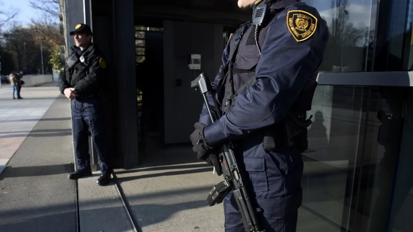 Robbanószer nyomaira bukkantak, őrizetben két szír