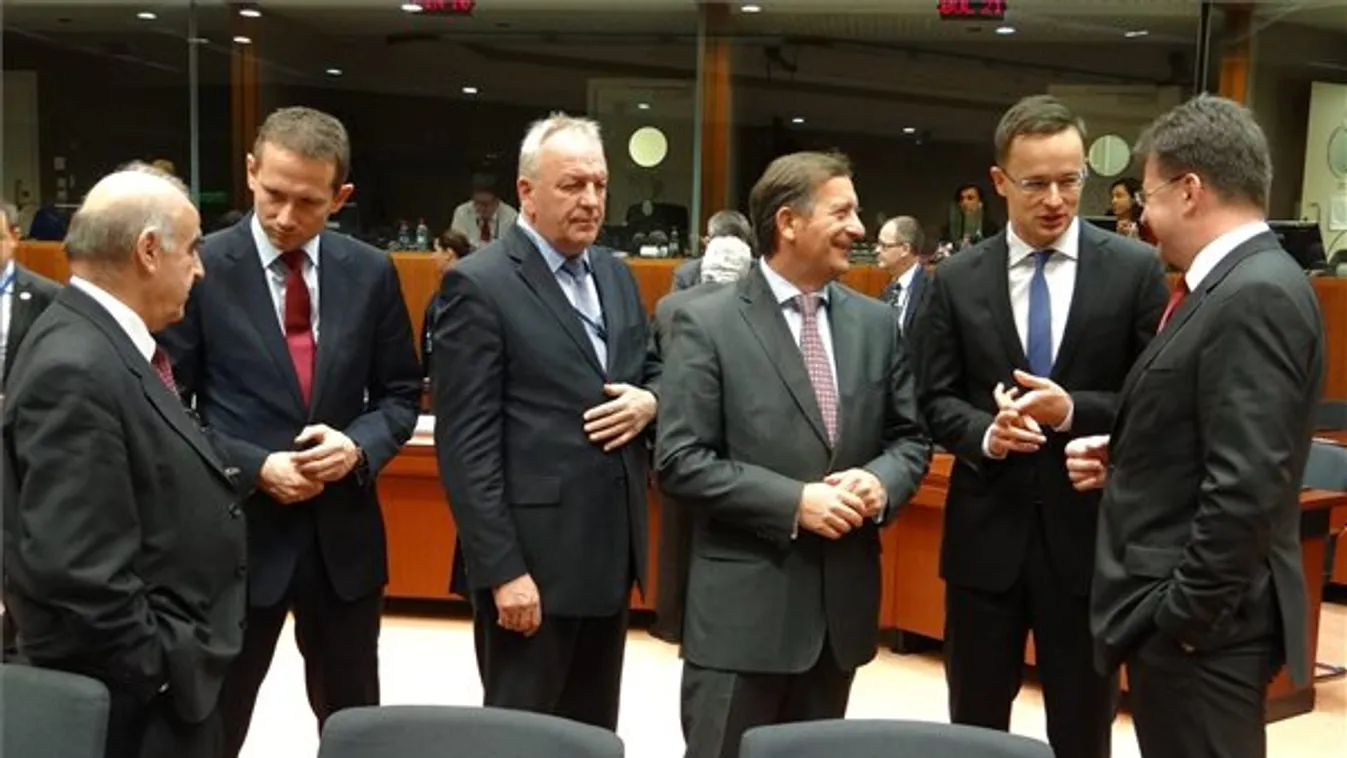 Szijjártó: Bárki kérhet segítséget