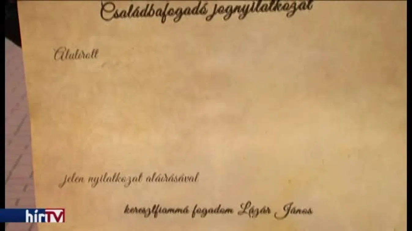 Gyurcsány-párti aktivisták fogadták örökbe Lázár Jánost