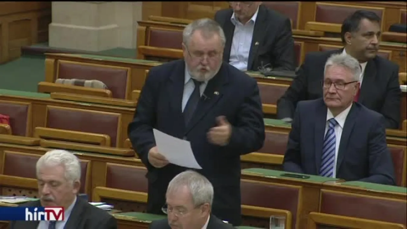 Parlamenti vita a földbérletet szabályozó jogszabályokról