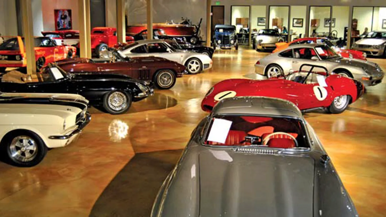 Bepillantunk Bruce Canepa műhelyébe – Garázs