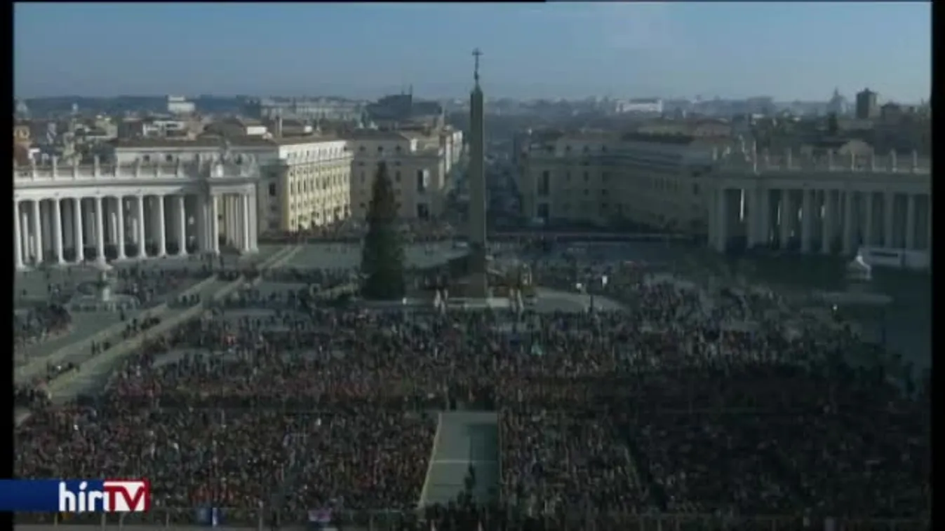 Urbi et orbi áldás a római Szent Péter téren