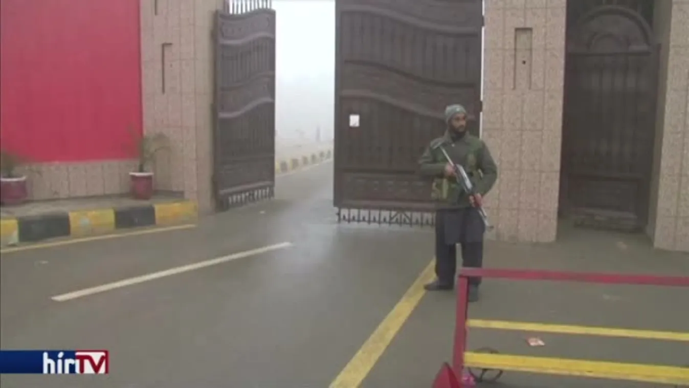 Újranyitott a pakisztáni egyetem az intézményt ért terrortámadás után