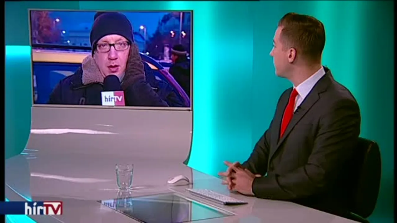 Nem tágítanak a taxisok a Deák térről – bejelentkezés 7 órakor