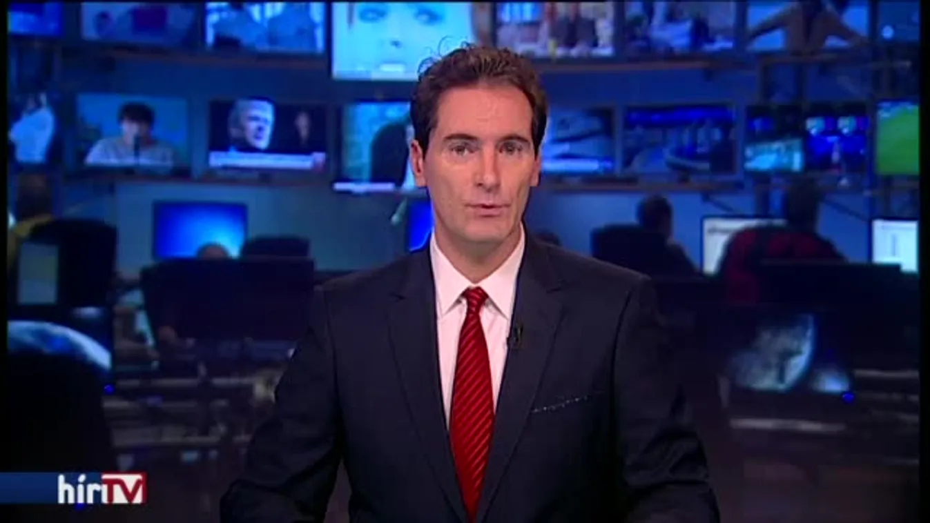 Bozótvágóval támadta meg a tanárt a 15 éves fiú