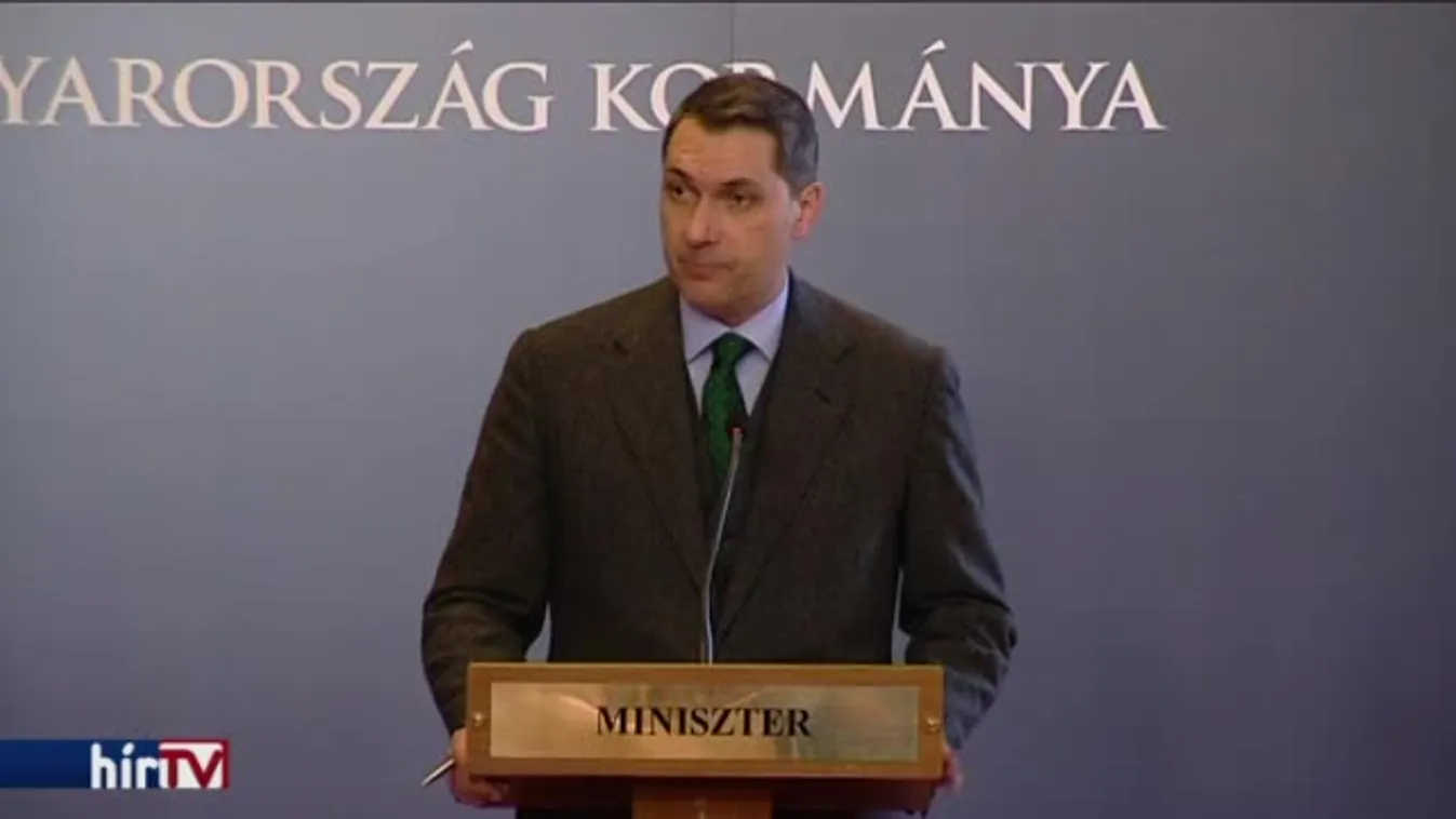 Lázár János az újabb földárverésekről