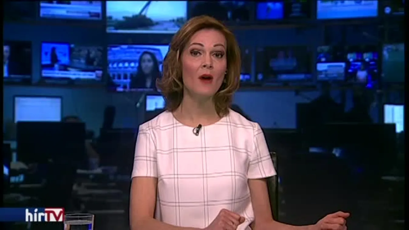 Csúszik a magas ház bontása